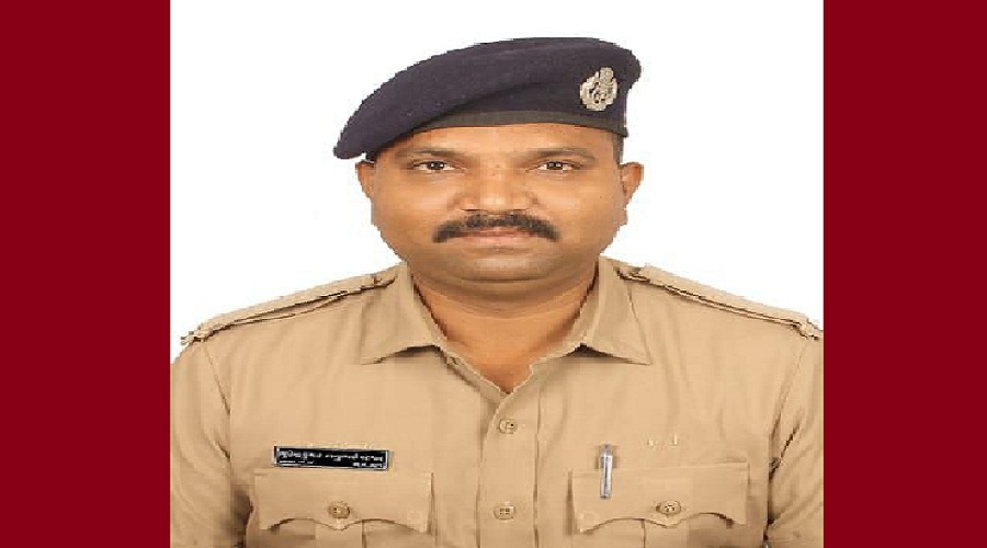 સ્ટાર કોપ ભૂપેન્દ્ર નાનુભાઈએ સલાબતપુરા પોલીસ સ્ટેશનું ગૌરવ વધાર્યું, સમગ્ર પોલીસ ટીમને અભિનંદન સ્ટાર કોપ ભૂપેન્દ્ર નાનુભાઈએ સલાબતપુરા પોલીસ સ્ટેશનું ગૌરવ વધાર્યું, સમગ્ર પોલીસ ટીમને અભિનંદન